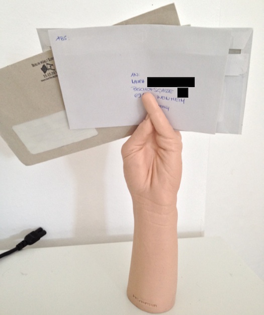 ruber-fist-mail-letter-holder